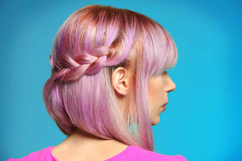 Coloration cheveux rose pastel : êtes vous fait pour le blond fraise ?